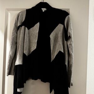 Neiman Marcus grey and black sweater size small